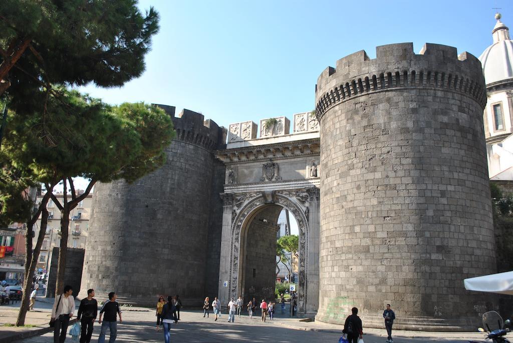 Bed & Breakfast A Castel Capuano Napoli Ngoại thất bức ảnh