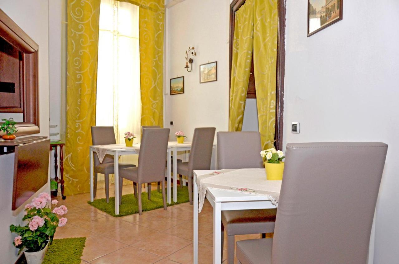Bed & Breakfast A Castel Capuano Napoli Ngoại thất bức ảnh